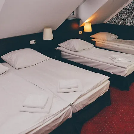 게스트하우스 Pyszna Stajenka Bakow (Cieszyn)